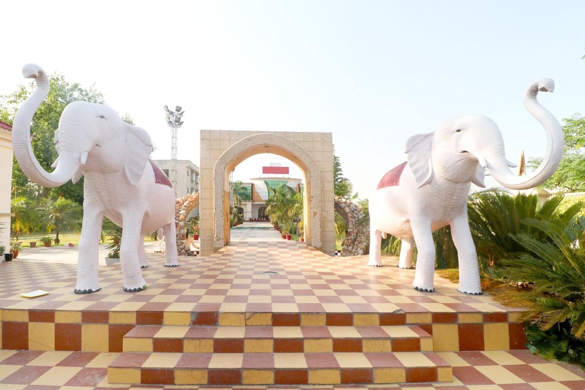 Hotel O Sangam Resort Shāhpur Buitenkant foto
