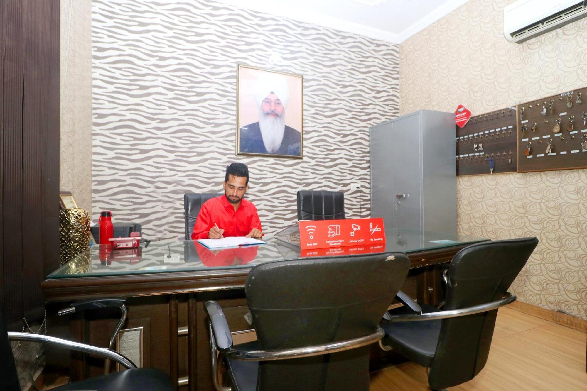 Hotel O Sangam Resort Shāhpur Buitenkant foto